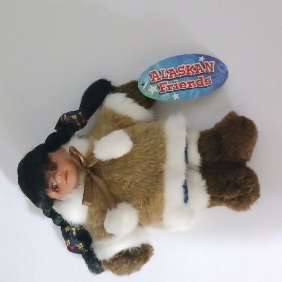 Artic Circle Alaskan Friends Eskimo 8" Soft Plush Doll with pom poms - Picture 8 of 10